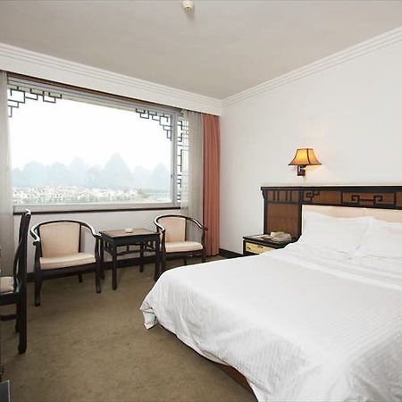 Sovereign Hotel Yangshuo Guilin Habitación foto